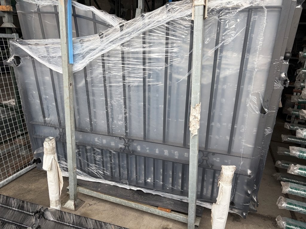 mooie nieuwe dubbele sierpoort met slot, Ophalen, 100 tot 150 cm, Nieuw, IJzer