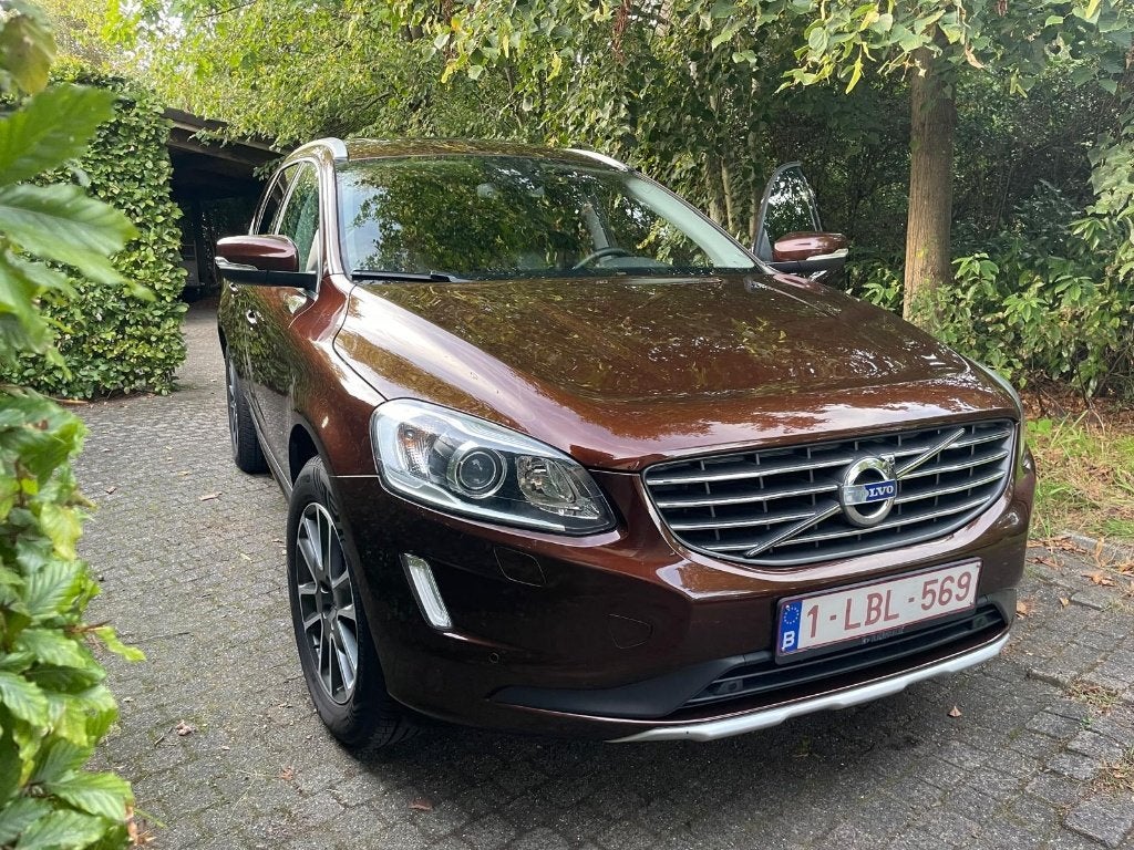 Volvo XC60 2.0 D4 4WD Summum Geartronic, Auto's, Dealer onderhouden, 1800 kg, Euro 6, 4 cilinders