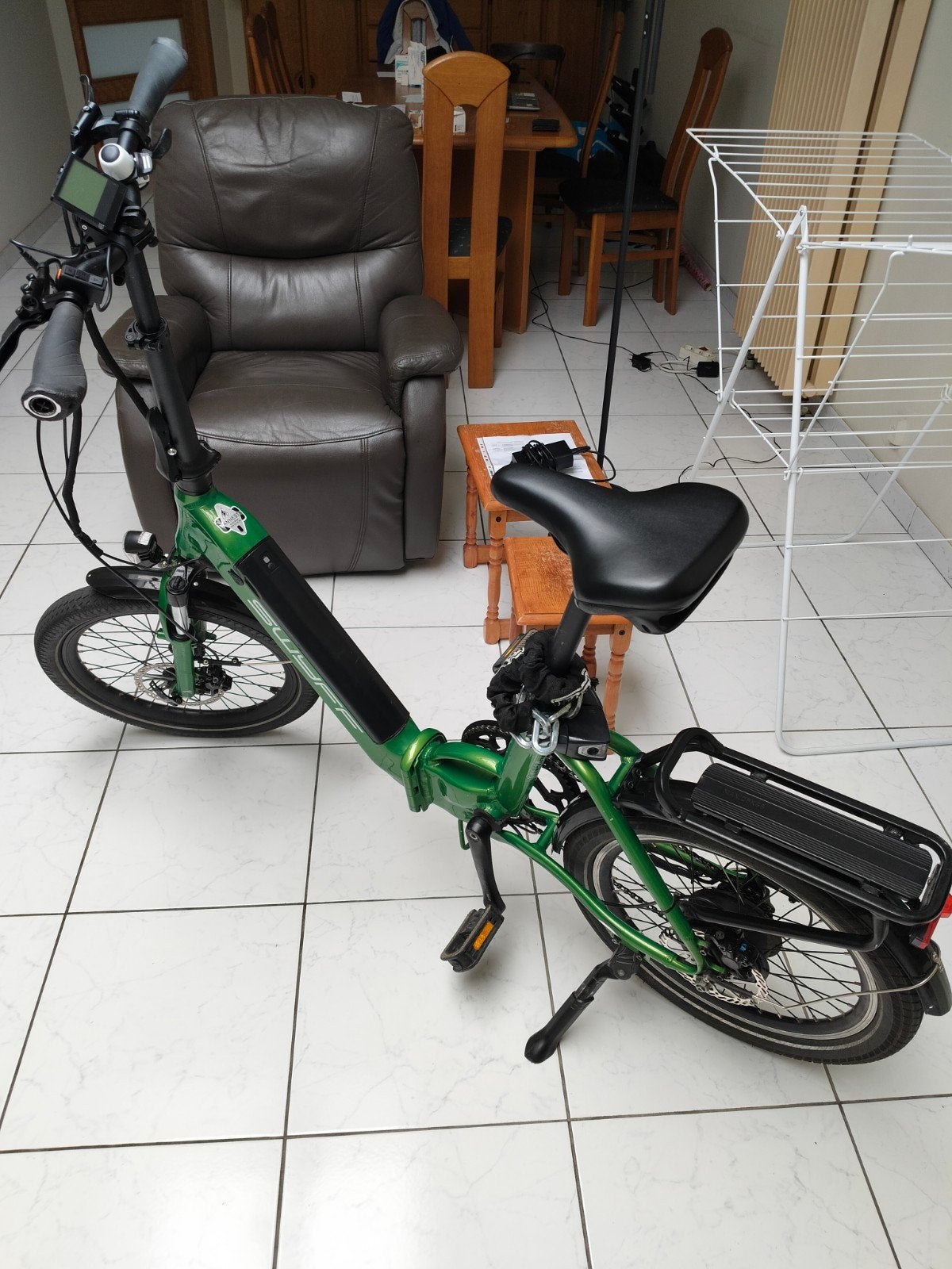 electrische plooifiets in goede staat groene plooifiets, Fietsen en Brommers, Fietsen | Vouwfietsen, Ophalen