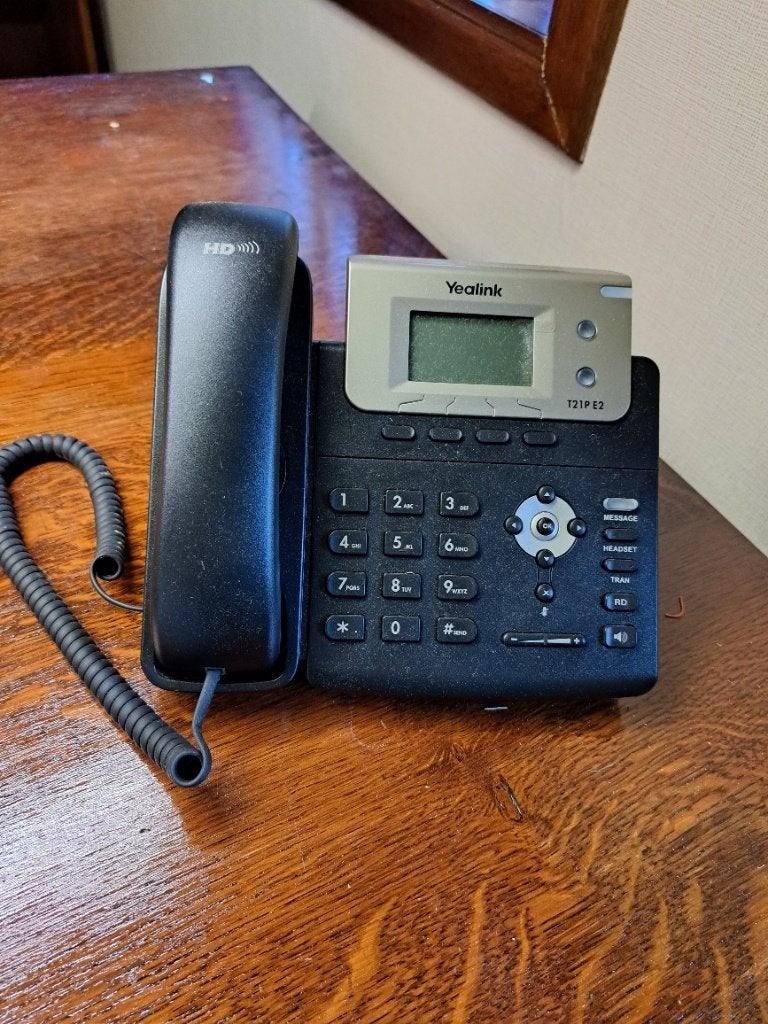 central téléphonique avec appareils (n 97), Enlèvement, Comme neuf