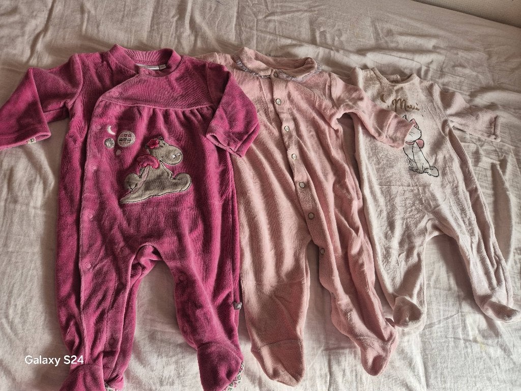 3 fleece pyjamas maat 62, Ophalen, Zo goed als nieuw, Overige maten