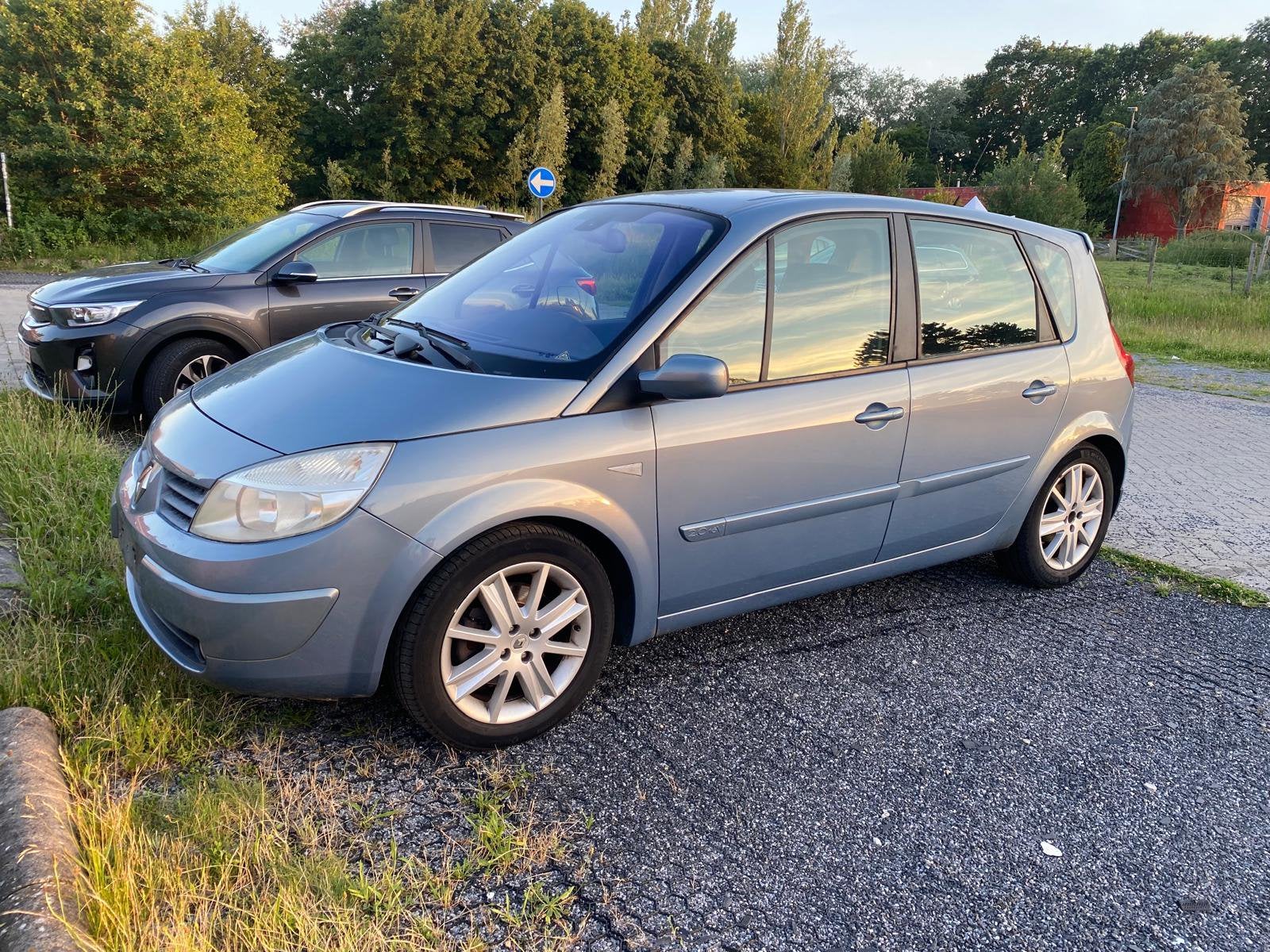 R.Scenic 2.0 AUT benzine incl Keuring! Rijdt perfect!, Automaat, Monovolume, Blauw, Particulier
