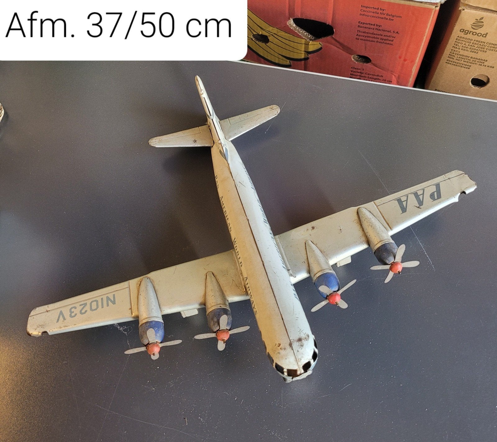 maquette d'avion vintage (Clipper America), Enlèvement