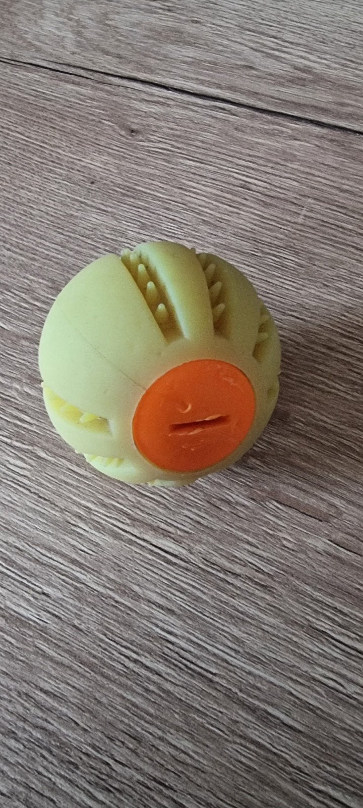 Trixie LED siliconen bal flash geel 6.5 cm, Enlèvement ou Envoi, Utilisé, Balles pour chien, Trixie