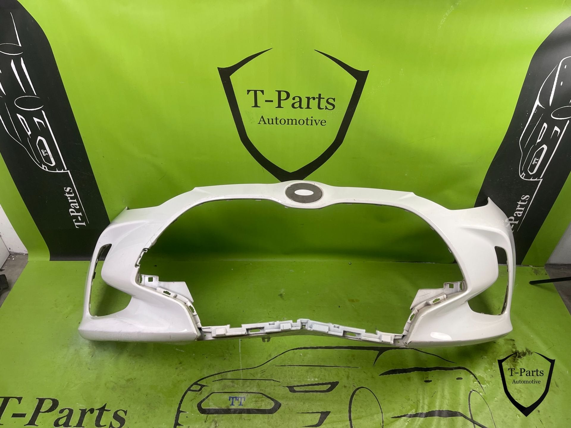 pare-chocs avant toyota yaris pare-chocs 521190U946, Info@fabrikant.eu, Fabrikant BV, Pare-chocs, Toyota