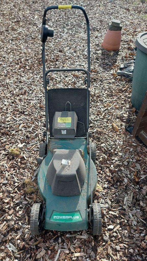 Grasmaaier, Ophalen, Cirkelmaaier, Gebruikt, Elektrische grasmaaier