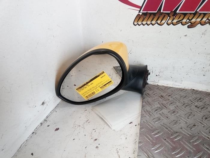 Buitenspiegel links van een Fiat Punto Grande, Gebruikt, -, -, Fiat
