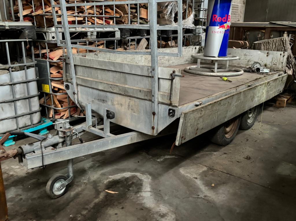 Werkende kiep aanhangwagen, zonder papieren, Enlèvement