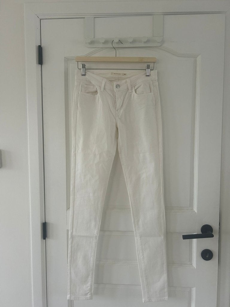 Jeans wit Levi’s 710 Super skinny maat 28, Kleding | Dames, Wit, Ophalen of Verzenden, Zo goed als nieuw, W28 - W29 (confectie 36)