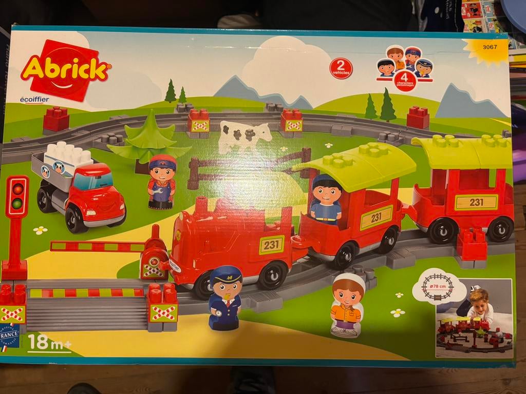 Abrick petit train et garage, Neuf, Autres marques, Enlèvement ou Envoi, Circuit