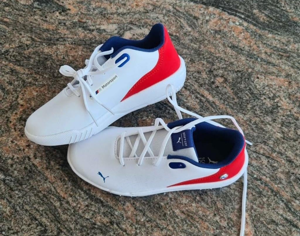 Baskets PUMA, Ophalen