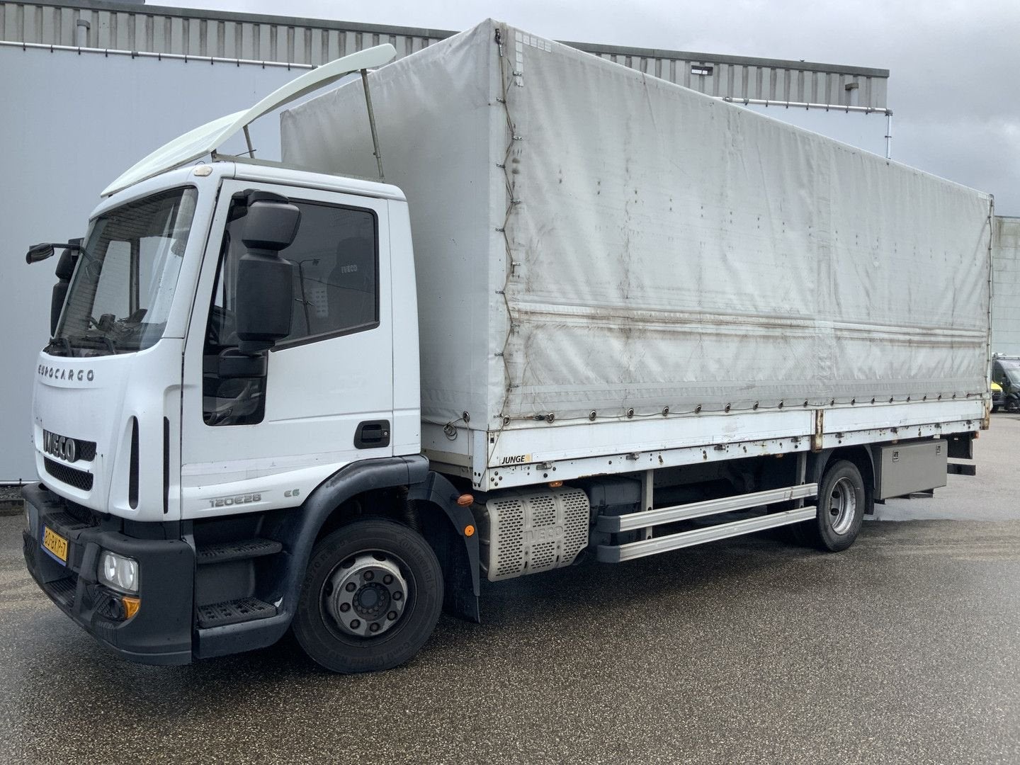 Iveco 120E28 Automaat Zeilwagen & Laadklep Airco Lucht Gevee, Automaat, Iveco, Wit, Bedrijf