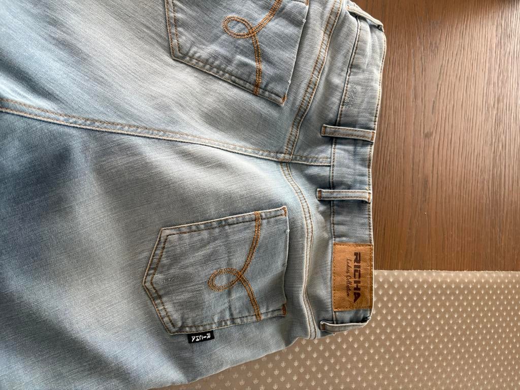Motor broek dames licht blauw met kniestukken. Maat 32, Motoren, Ophalen, Dames