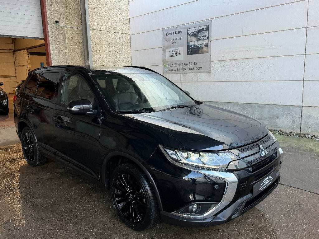 Mitsubishi Outlander 2.0i Blackline Automaat * Gps/Camera *, Auto's, Automaat, 4 cilinders, Zwart, Bedrijf