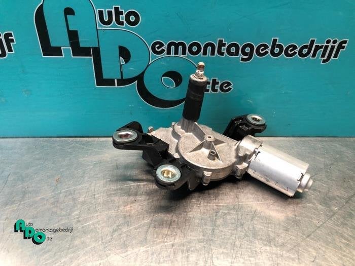 Ruitenwissermotor achter van een Volkswagen Golf (Golf 09-), Gebruikt, -, Volkswagen, -