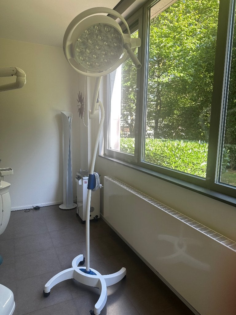 Lampe chirurgie LED Dr Mach 130, Enlèvement