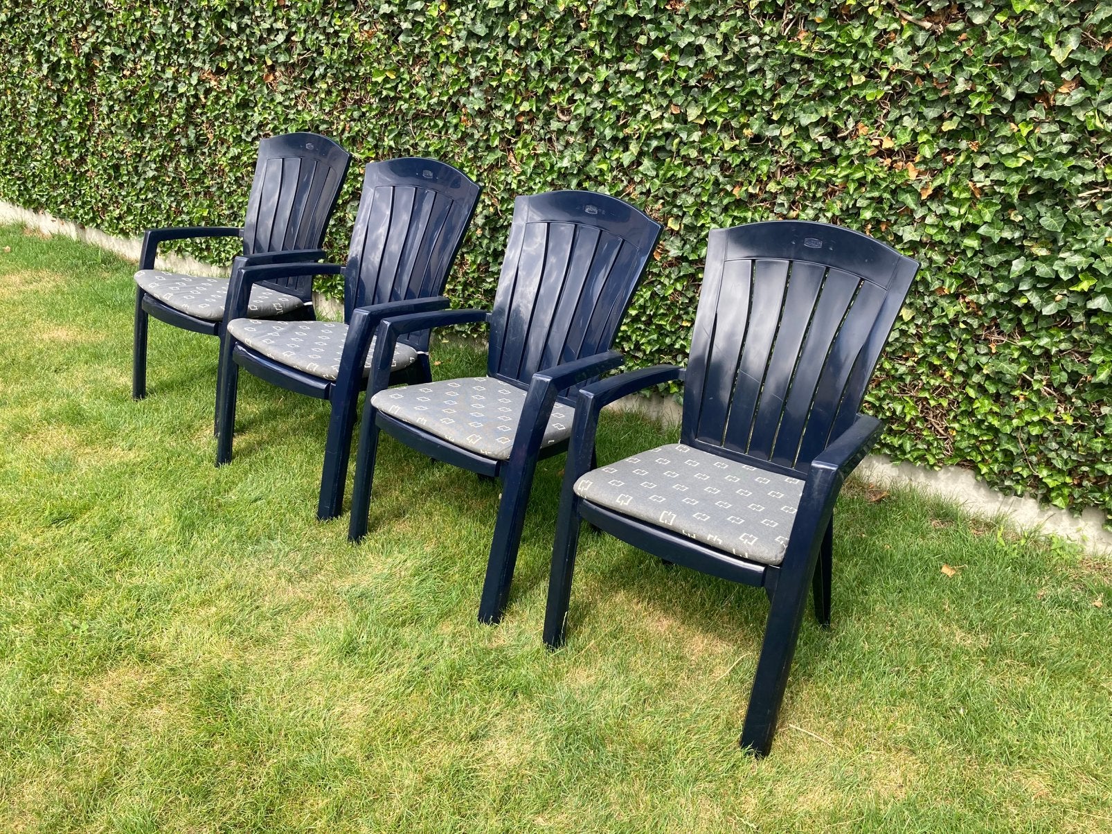 4 chaises longues Jardin Santorini avec coussin, Enlèvement, Comme neuf, Plastique, Empilable