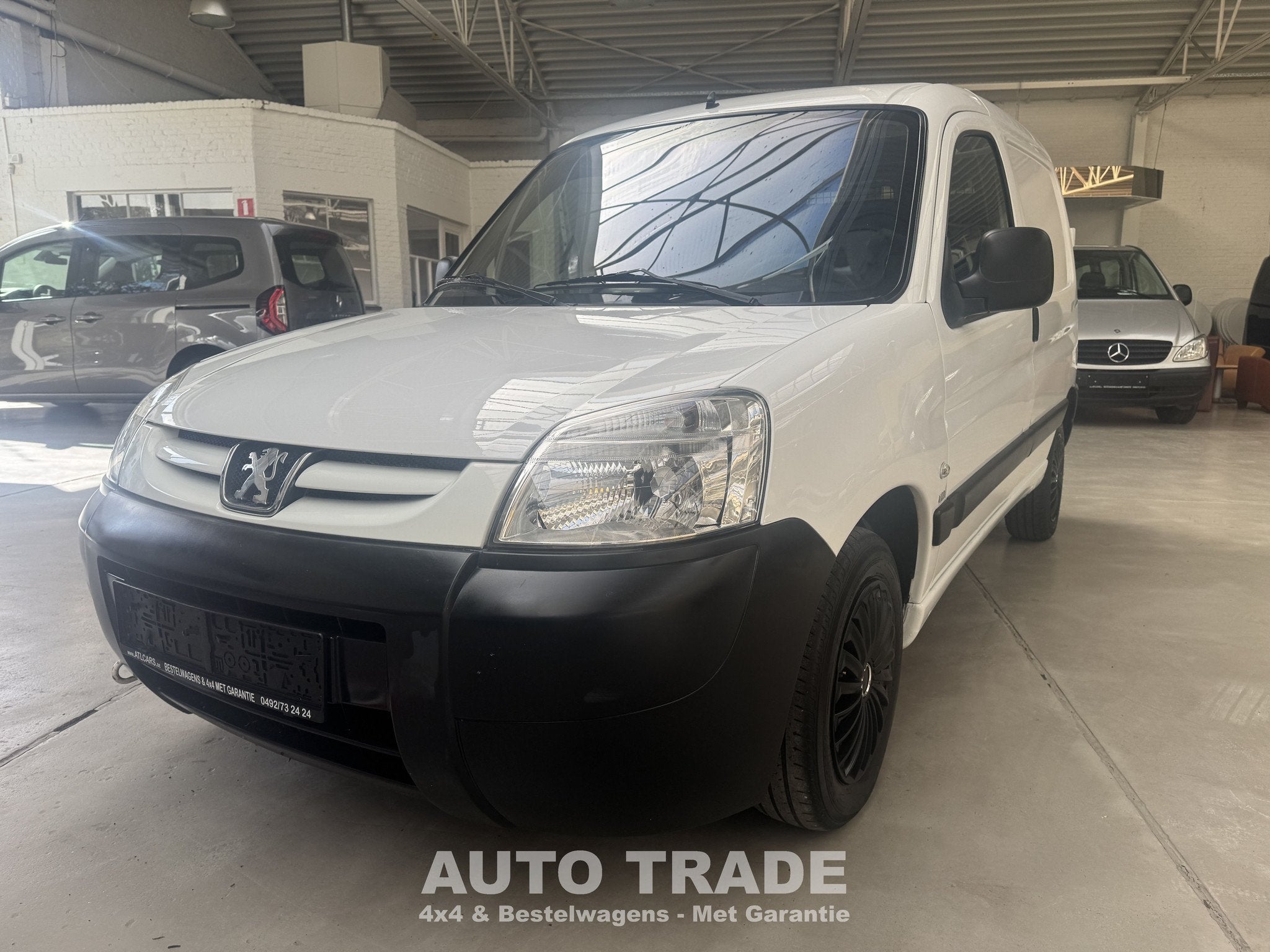 Peugeot Partner 1.6 Diesel | Lichte vracht | 1j Garantie | C, Auto's, Bestelwagens en Lichte vracht, Voorwielaandrijving, Zwart