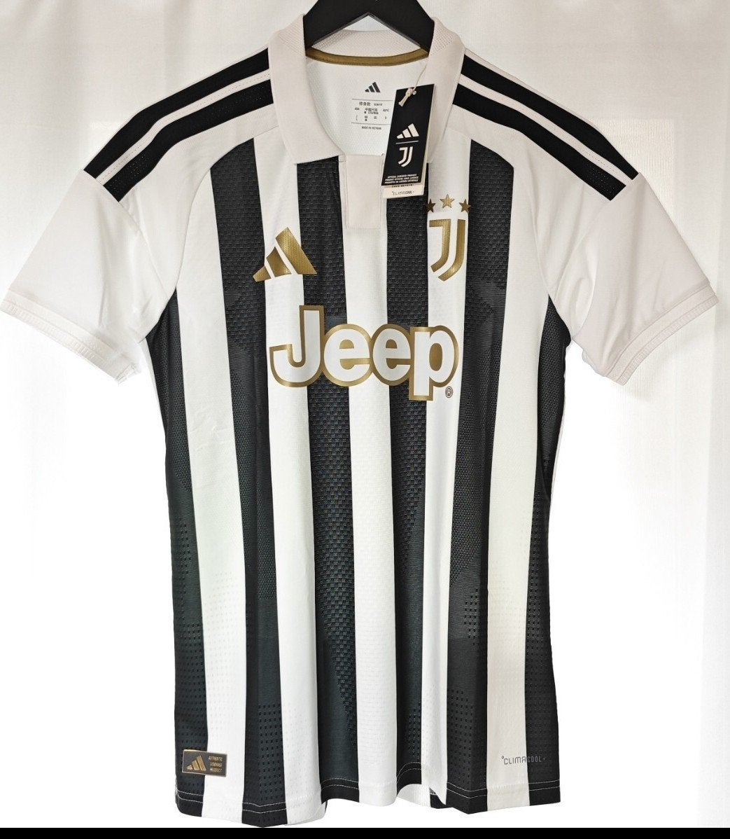 Juventus Voetbal Thuisshirt Origineel Nieuw 2026, Sport en Fitness, Voetbal, Verzenden