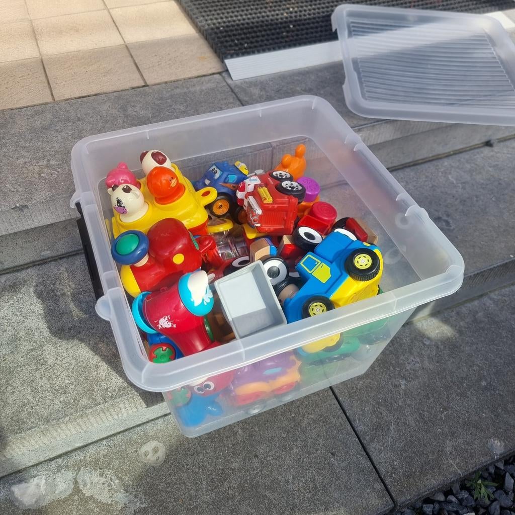 Doos met voertuigen, Ophalen