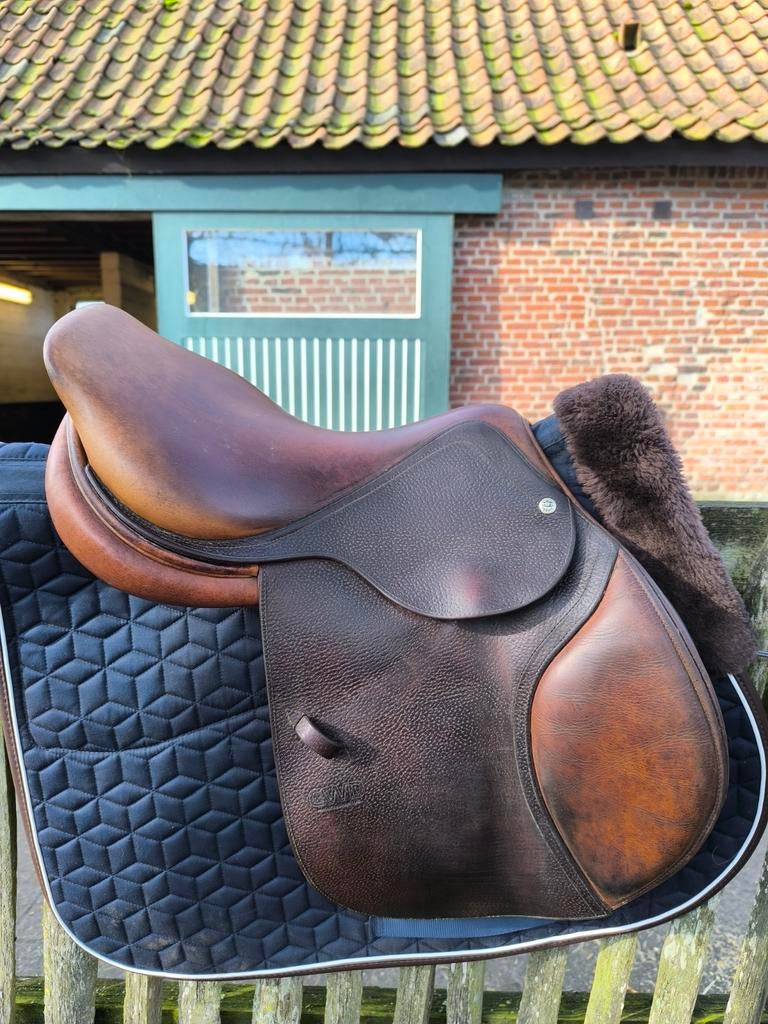 CWD springzadel in goede staat!, Dieren en Toebehoren, Paarden en Pony's | Zadels, Ophalen