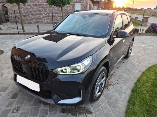 bmw x1 u11 2023 diesel 150pk, Zwart, Leder, 5 deurs, Particulier