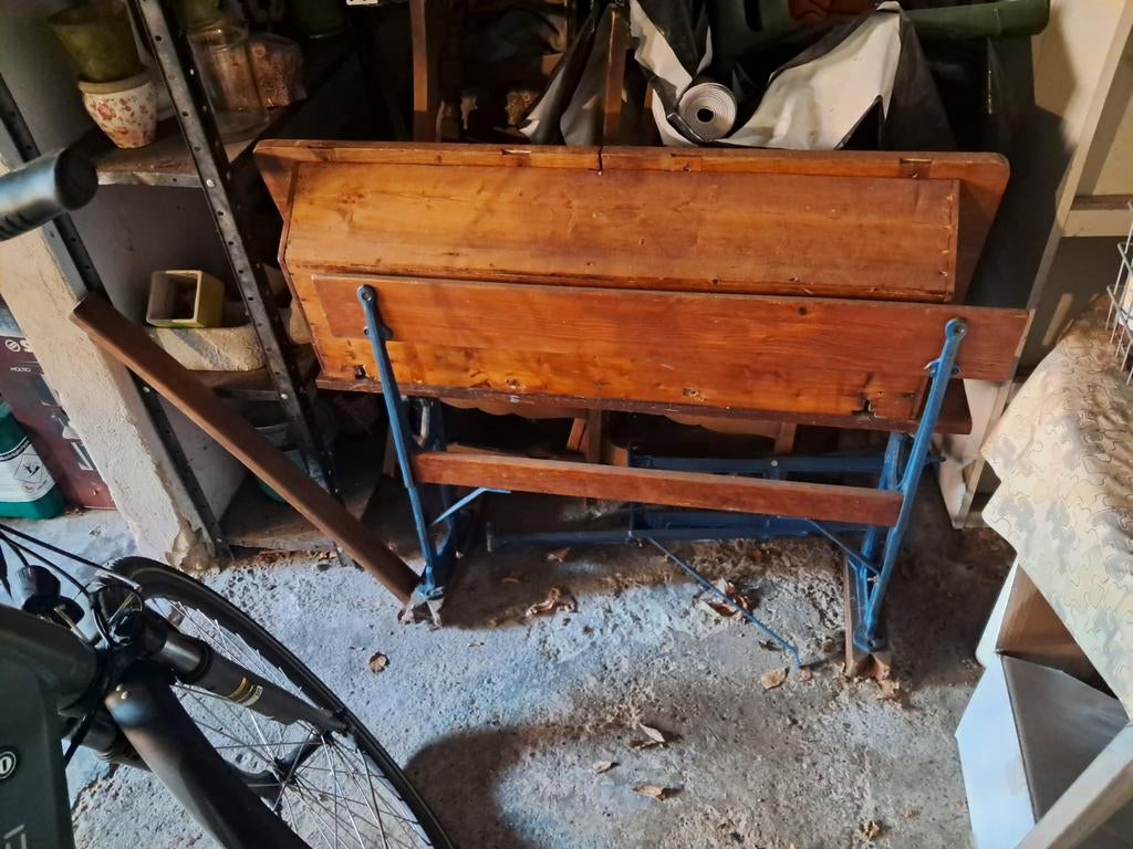 Oude schoolbank te koop ., Enlèvement
