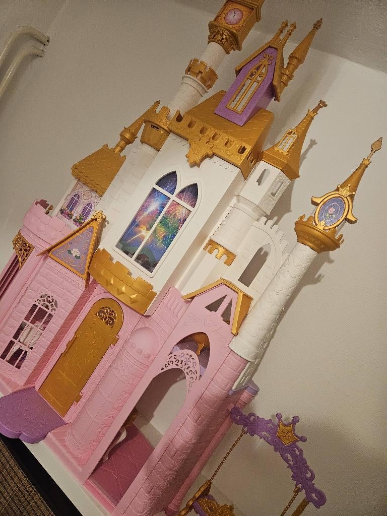 Chateau royal disney, Ophalen, Zo goed als nieuw