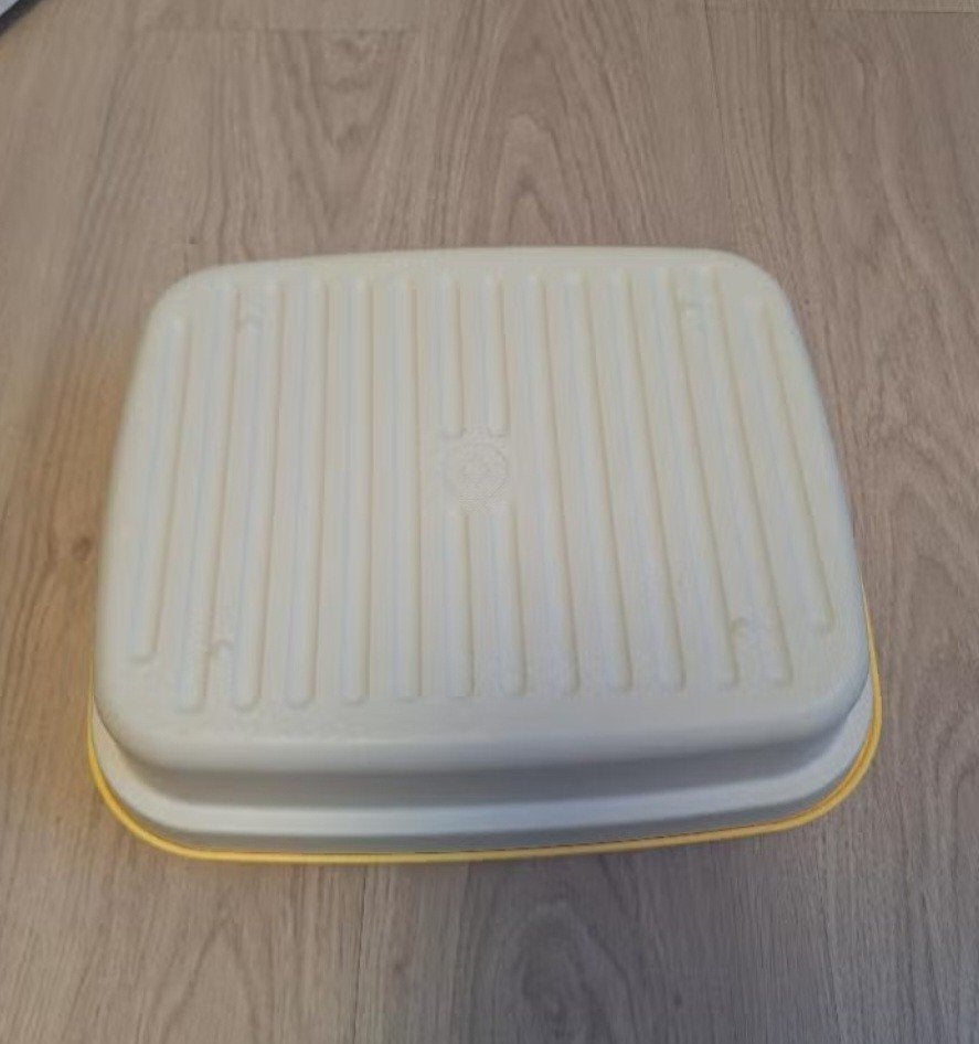 Grote broodtrommel tupperware, Huis en Inrichting, Keuken | Keukenbenodigdheden, Broodtrommel, Ophalen, Overige merken
