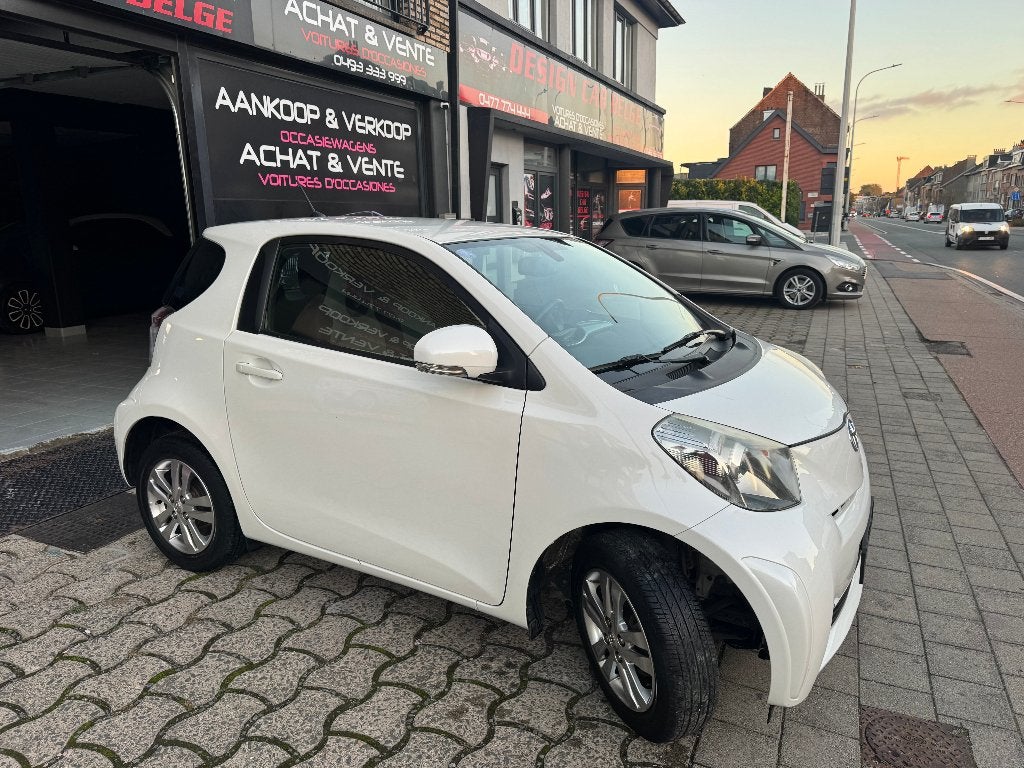 Toyota iQ 1.0 VVT-i Benzine 68 pk, autobox, 36.000 km, Euro 5, Elektrische ramen, Wit, Bedrijf
