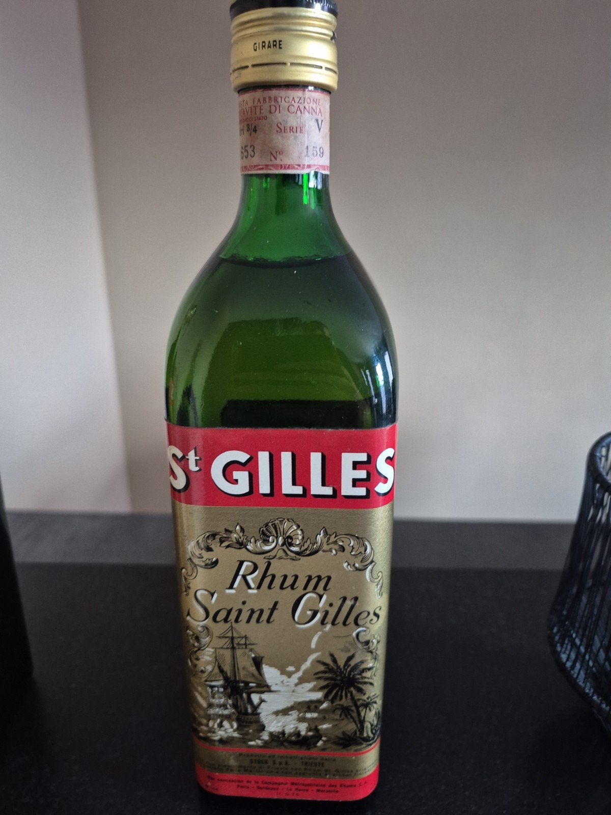 Rhum St Gilles vintage rum, Collections, Vins, Enlèvement ou Envoi
