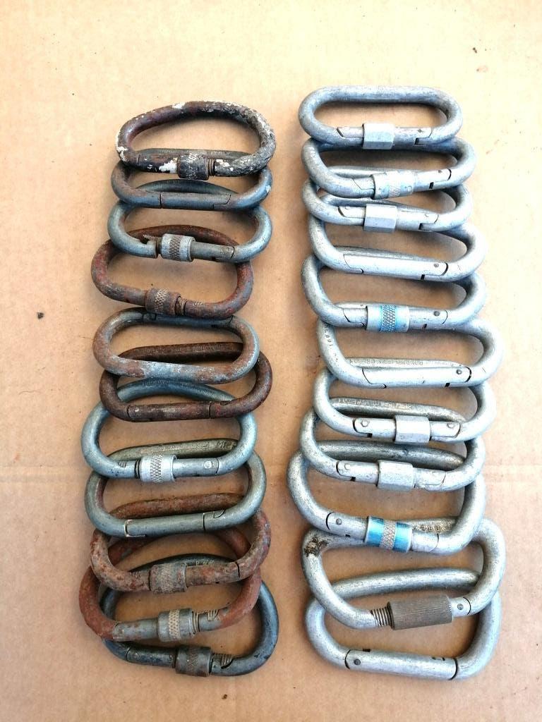 22 mousquetons (pour escalade etc), Enlèvement, Utilisé, Accessoire d'escalade