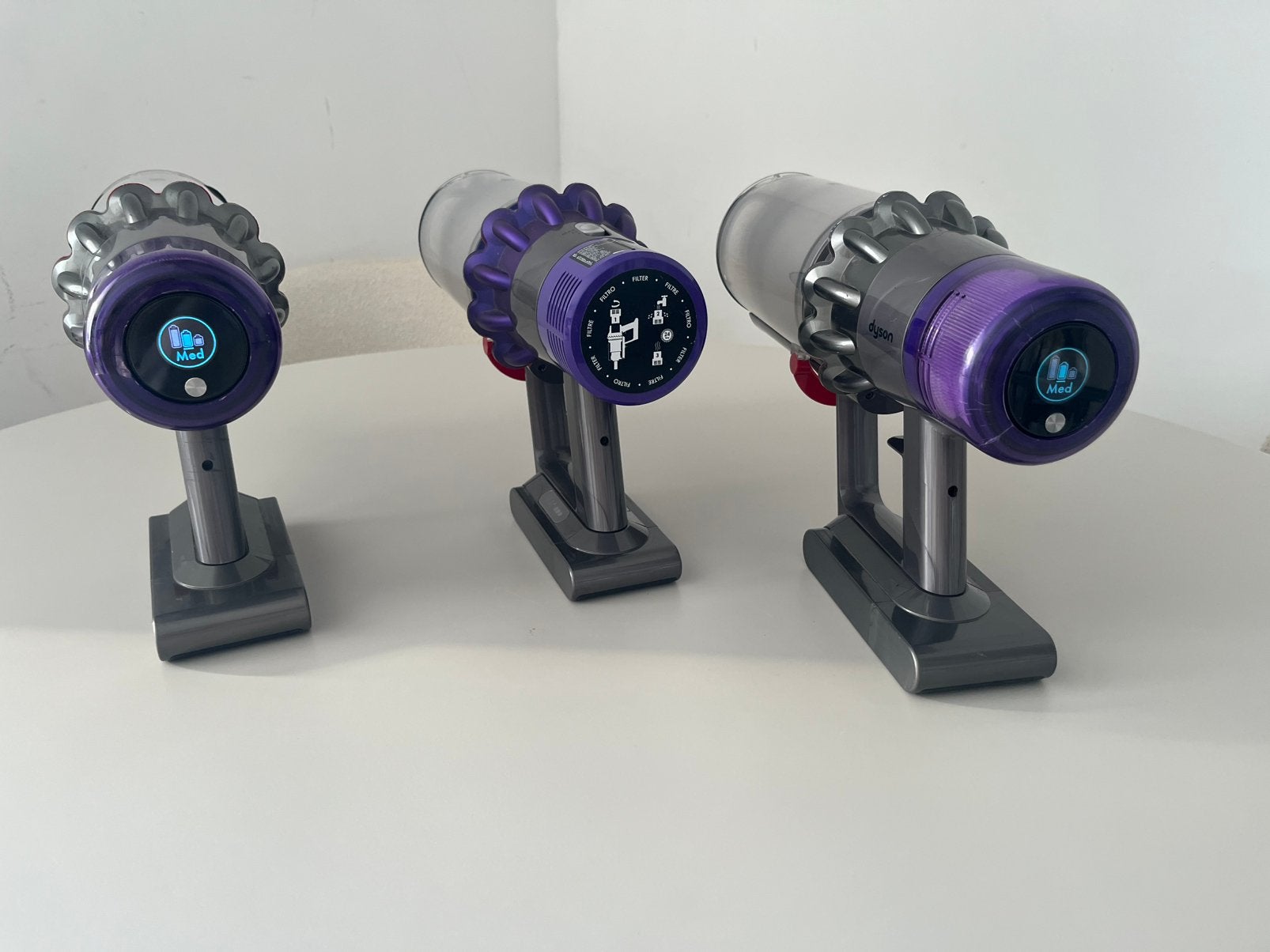 2 dyson v11 et 1 dyson v10, Electroménager, Enlèvement, Comme neuf, Dyson