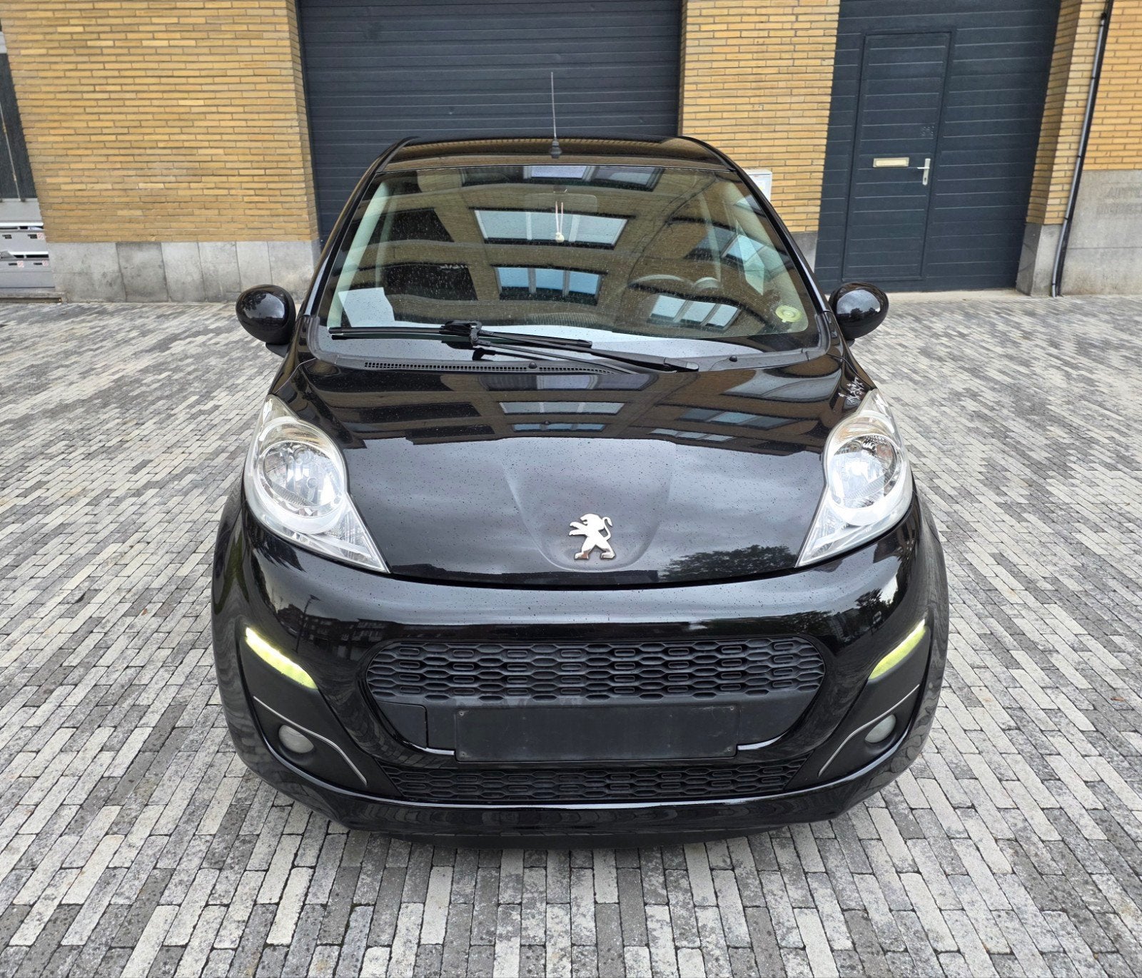 Peugeot 107 1.0 benzine 111.000km, Auto's, Euro 5, Stof, Zwart, Particulier