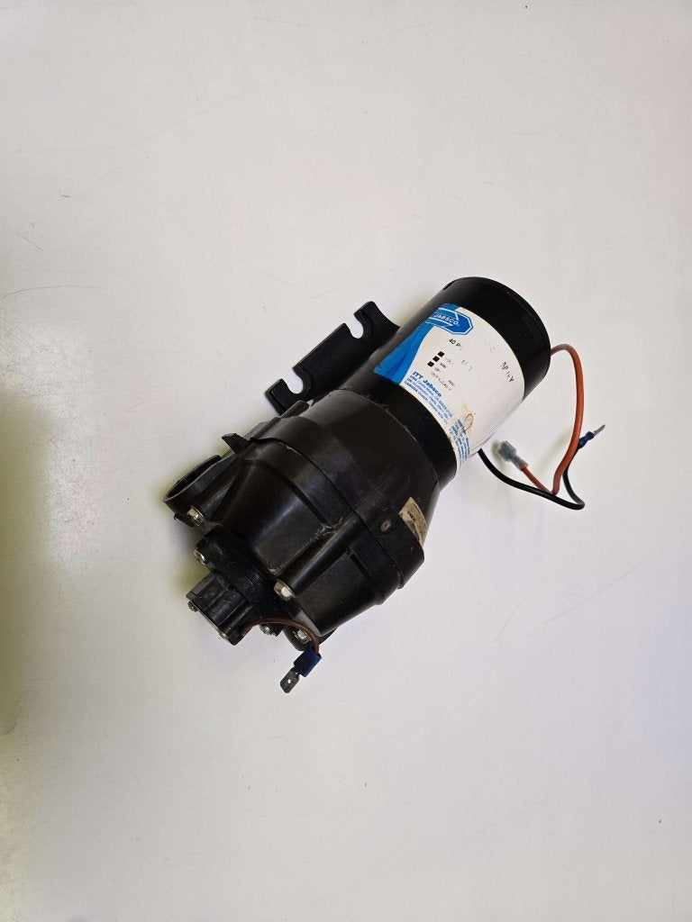 Jabsco 24V zoetwaterpomp gebruikt, Watersport en Boten, Bootonderdelen, Gebruikt, Motor en Techniek, Zeilboot of Motorboot, Ophalen