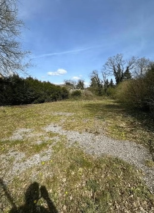 Goed gelegen omheind bouwgrond te huur!, Immo, 1000 tot 1500 m²