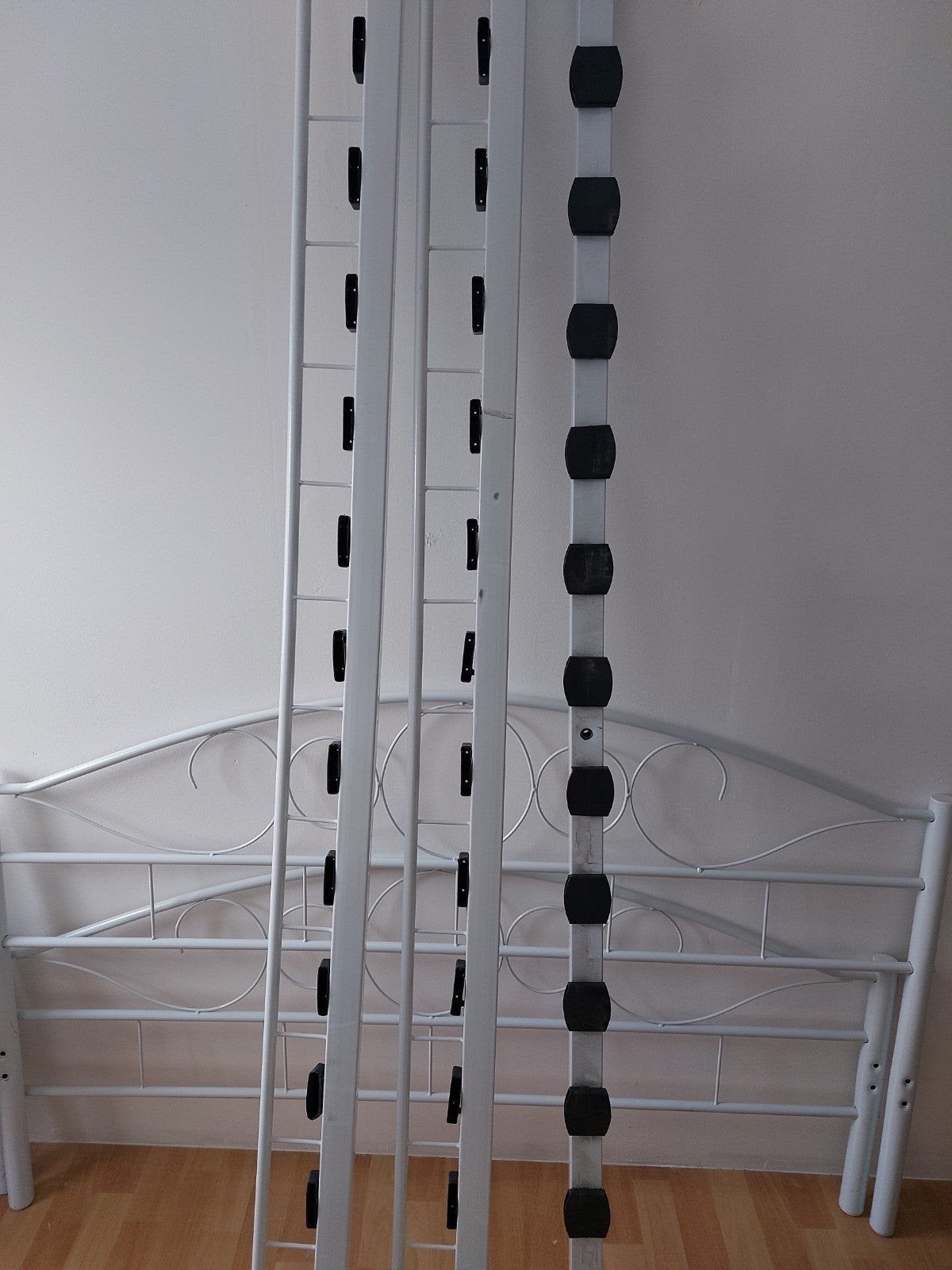 lit complet structure en acier avac matelas et sommiers à la, Ophalen, Gebruikt, Metaal