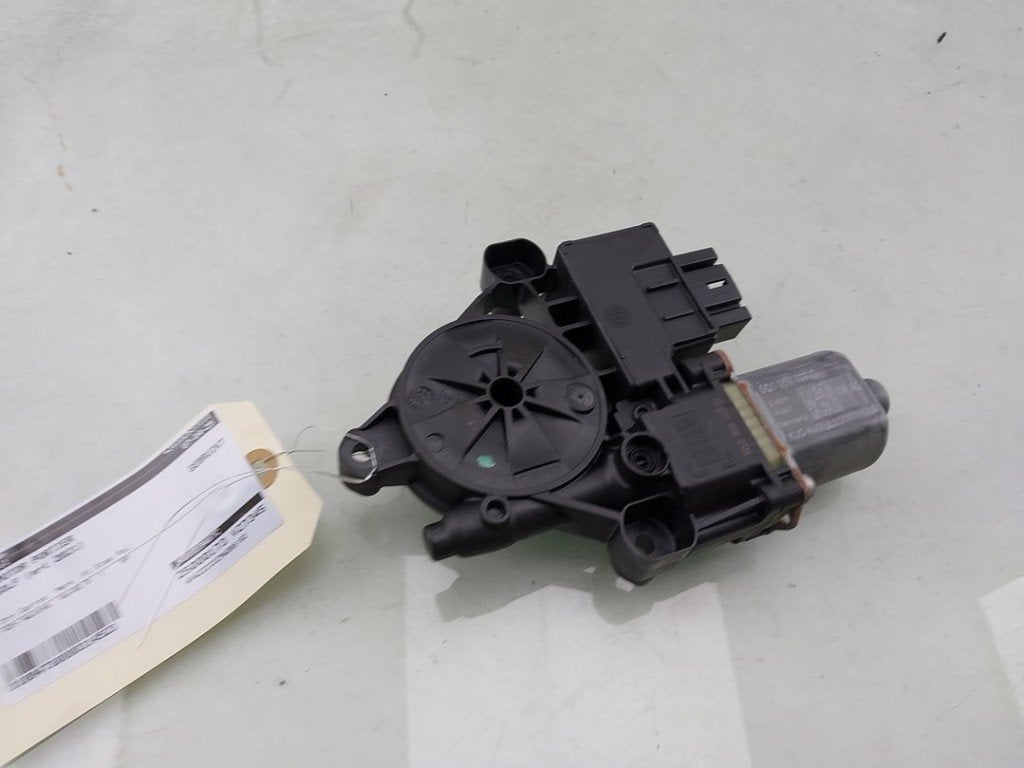 MOTEUR LEVE VITRE ELECTRIQUE Golf VIII (CD1) (|5Q0959407C|), Utilisé, Volkswagen