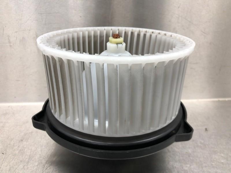 KACHEL VENTILATORMOTOR Mazda CX-5 (KF) (|GME661B10|), Gebruikt, Mazda