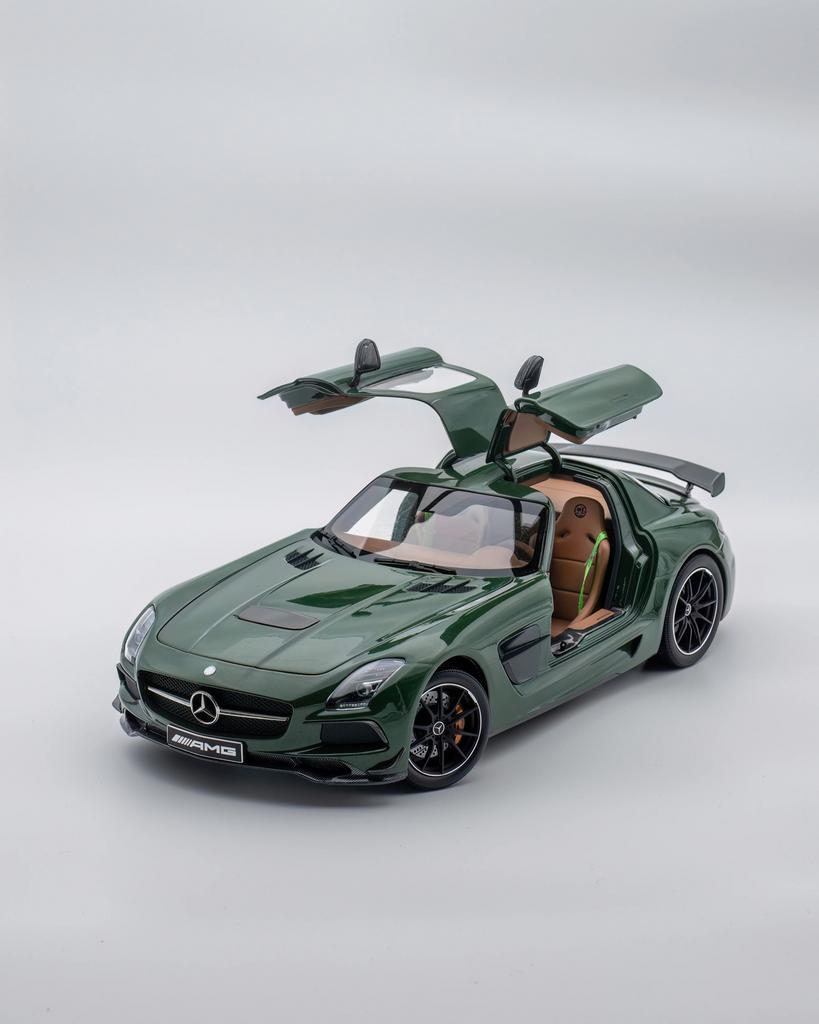 Mercedes SLS AMG zwarte serie Minichamps 1/18, Ophalen of Verzenden, MiniChamps