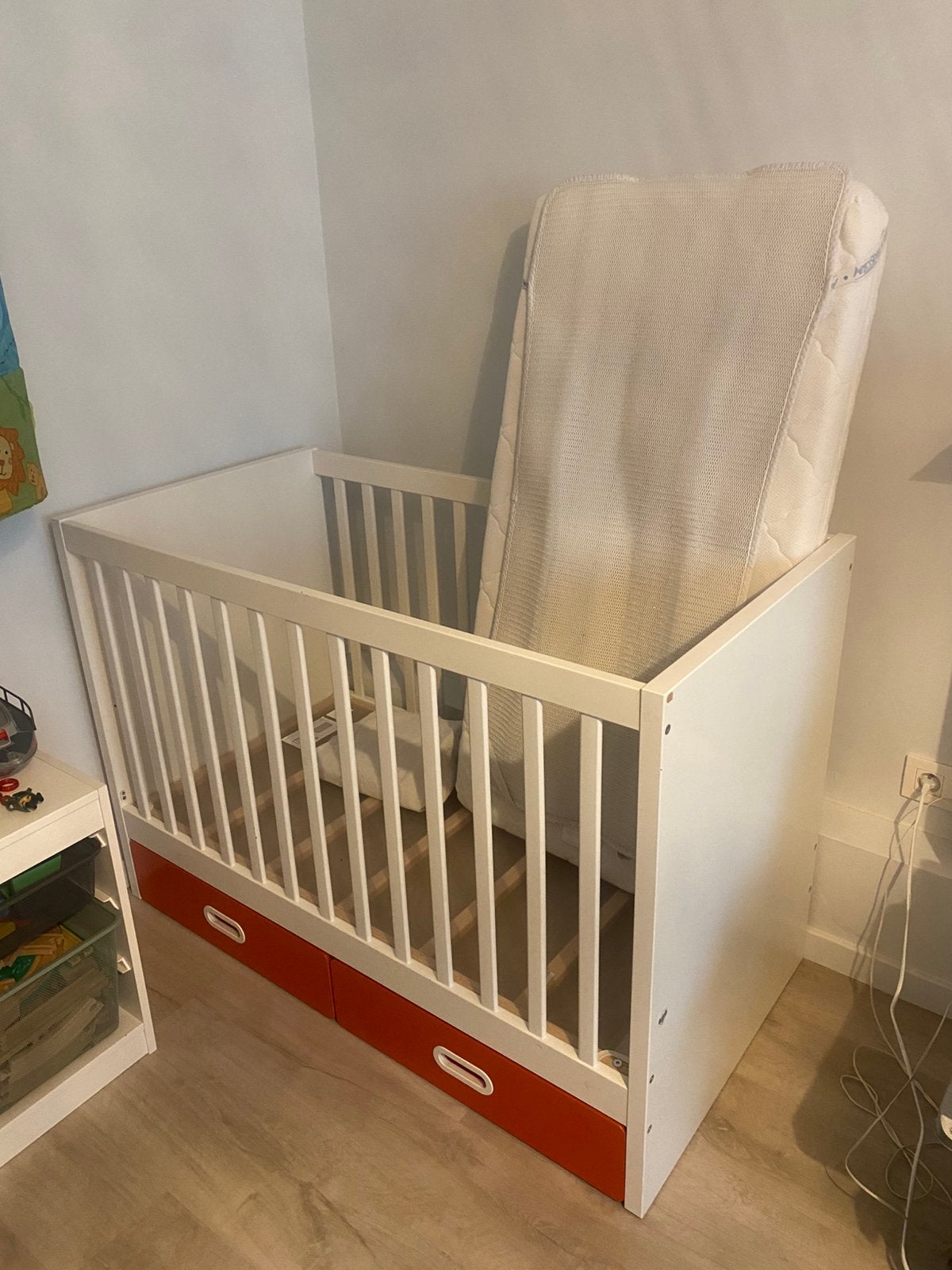 Lit bébé avec matelas et housse Aerosleep, Enlèvement, Comme neuf