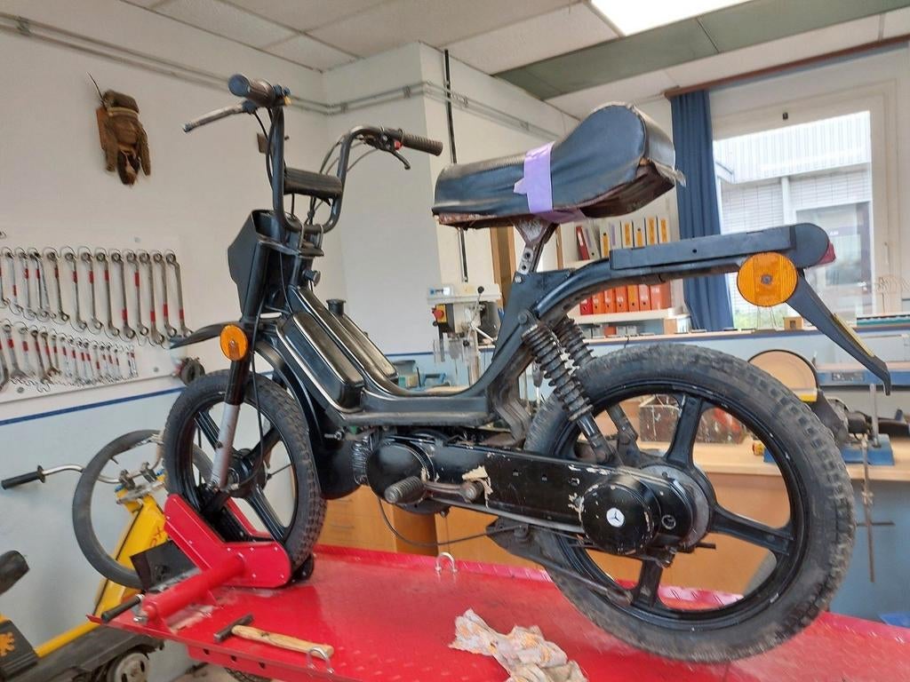 Vespa Super Bravo!, Fietsen en Brommers, Ophalen