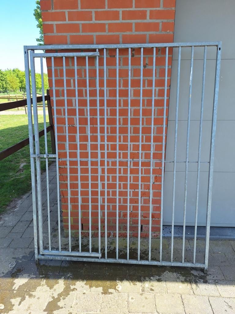 Panneau galvanisé avec porte pour enclos, Animaux & Accessoires