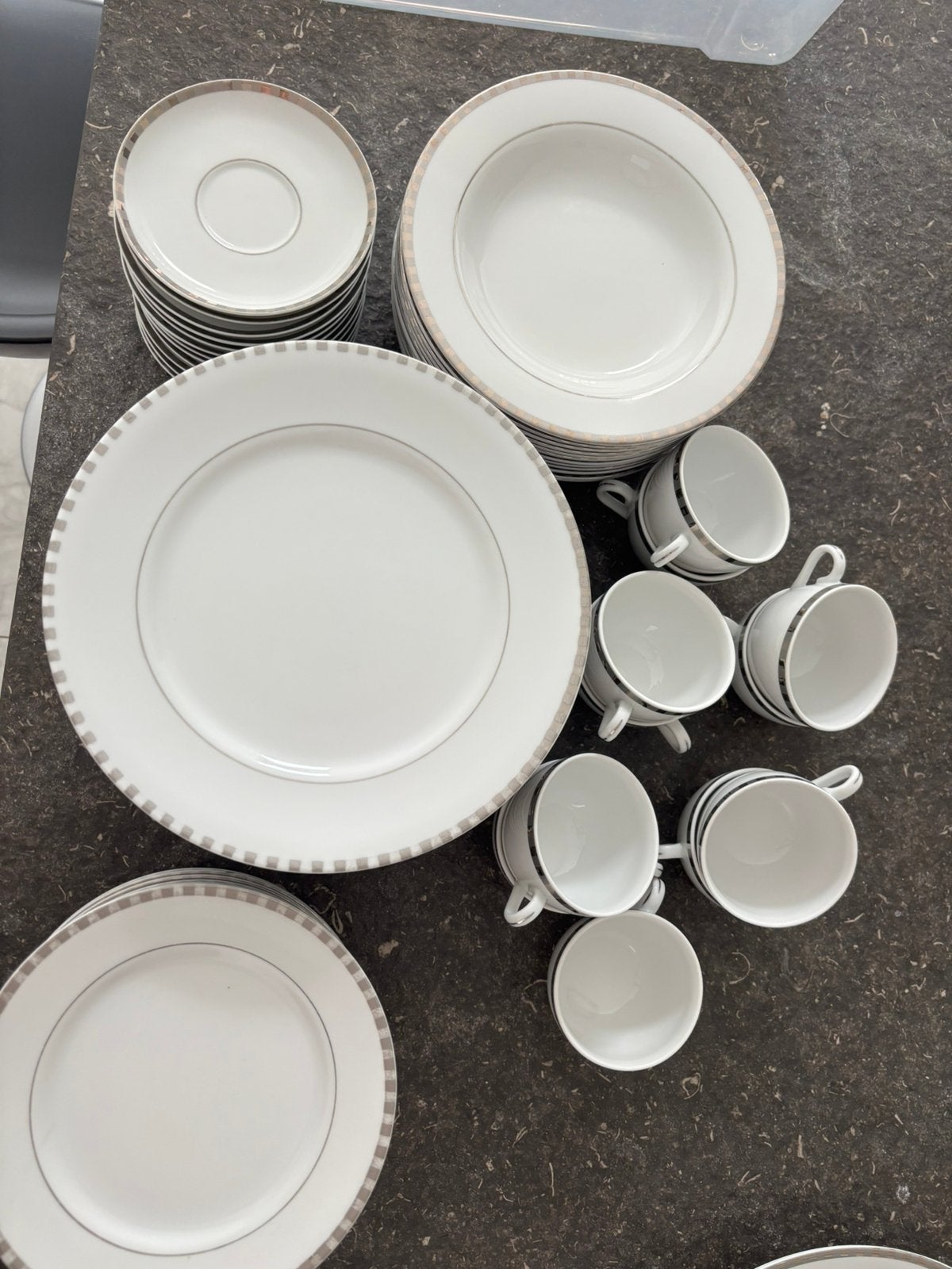 Servies set : Alt Regensburg Silverline-serie, Overige merken, Klassiek, Ophalen of Verzenden, Zo goed als nieuw