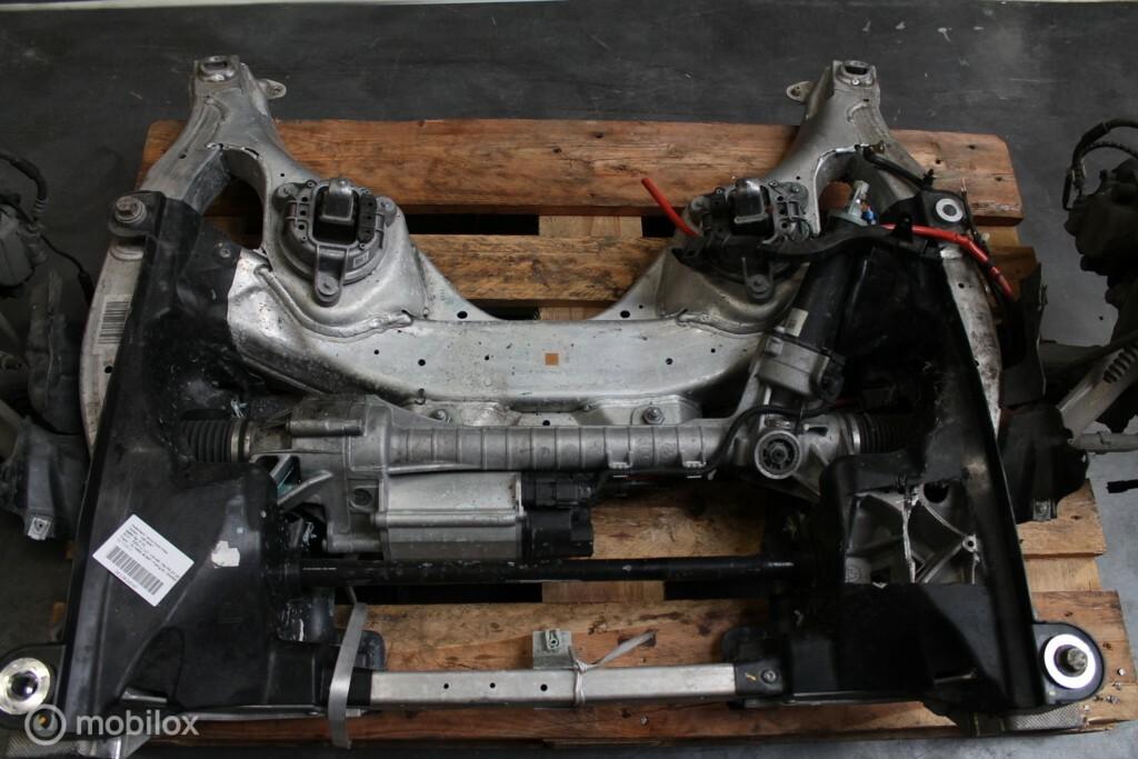 Subframe vooraan BMW 5 serie F10 F11 (2009-heden), Gebruikt, Ophalen of Verzenden