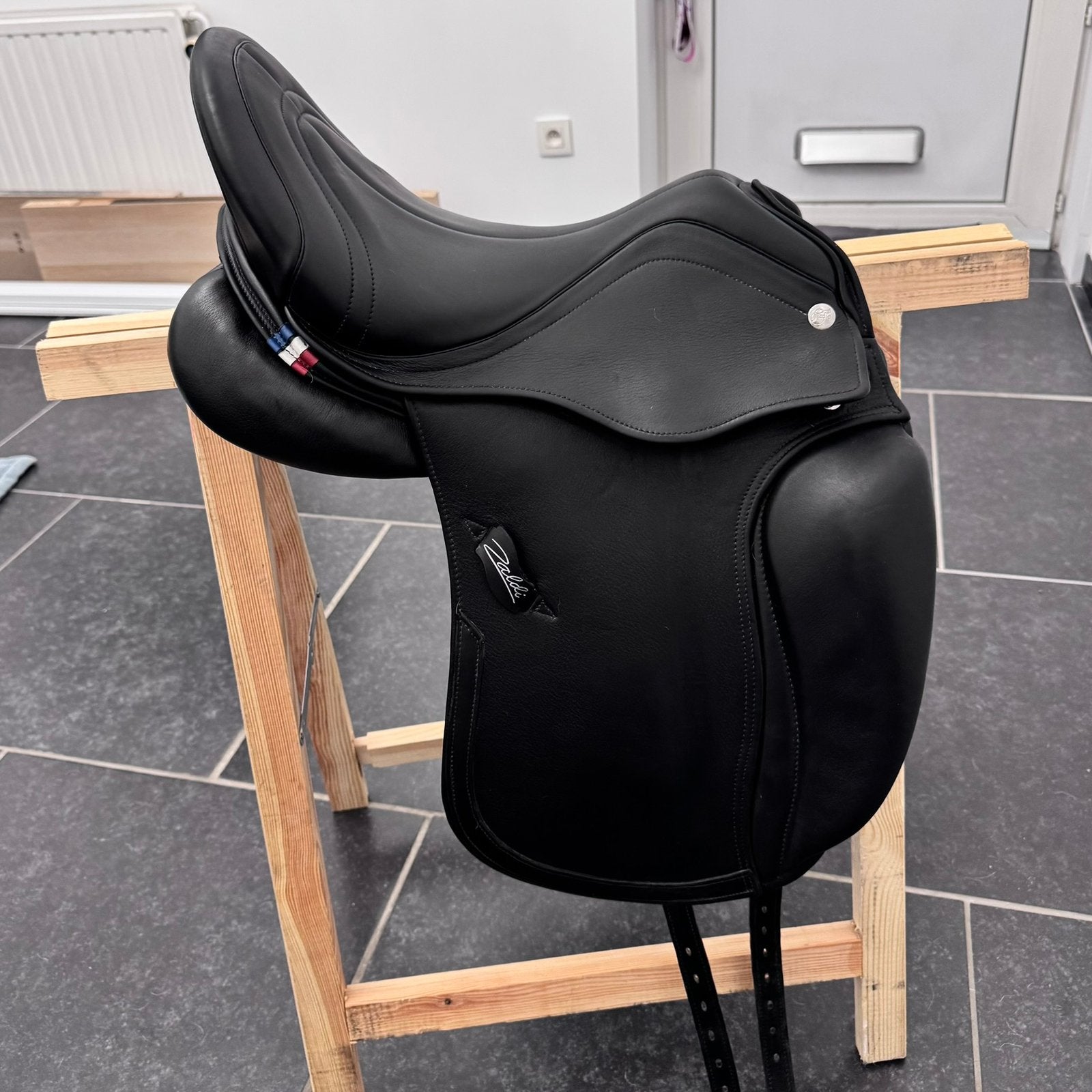 Selle de dressage Zaldi Biarritz Change – 17’’, Animaux & Accessoires, Enlèvement, Utilisé, Siège creux, M (17 pouces)