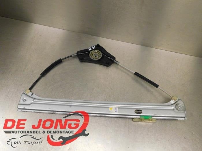 Mécanique vitre 2portes avant droite d'un Volkswagen Caddy, Autos : Pièces & Accessoires, Volkswagen, -, 3 mois de garantie, Utilisé