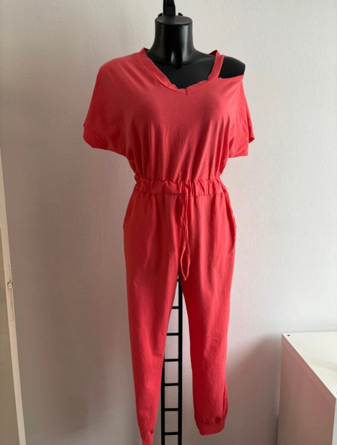 Combinaison pantalon neuve, Enlèvement ou Envoi, Neuf, Rose