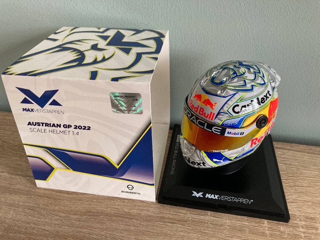 Max Verstappen 1:4 helm Austrian GP 2022 Schuberth RB18, Ophalen of Verzenden, Nieuw, Formule 1