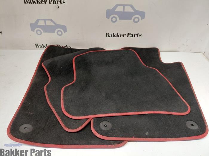 Kit tapis d'un Volkswagen Polo, Autos : Pièces & Accessoires, -, Volkswagen, -, 3 mois de garantie
